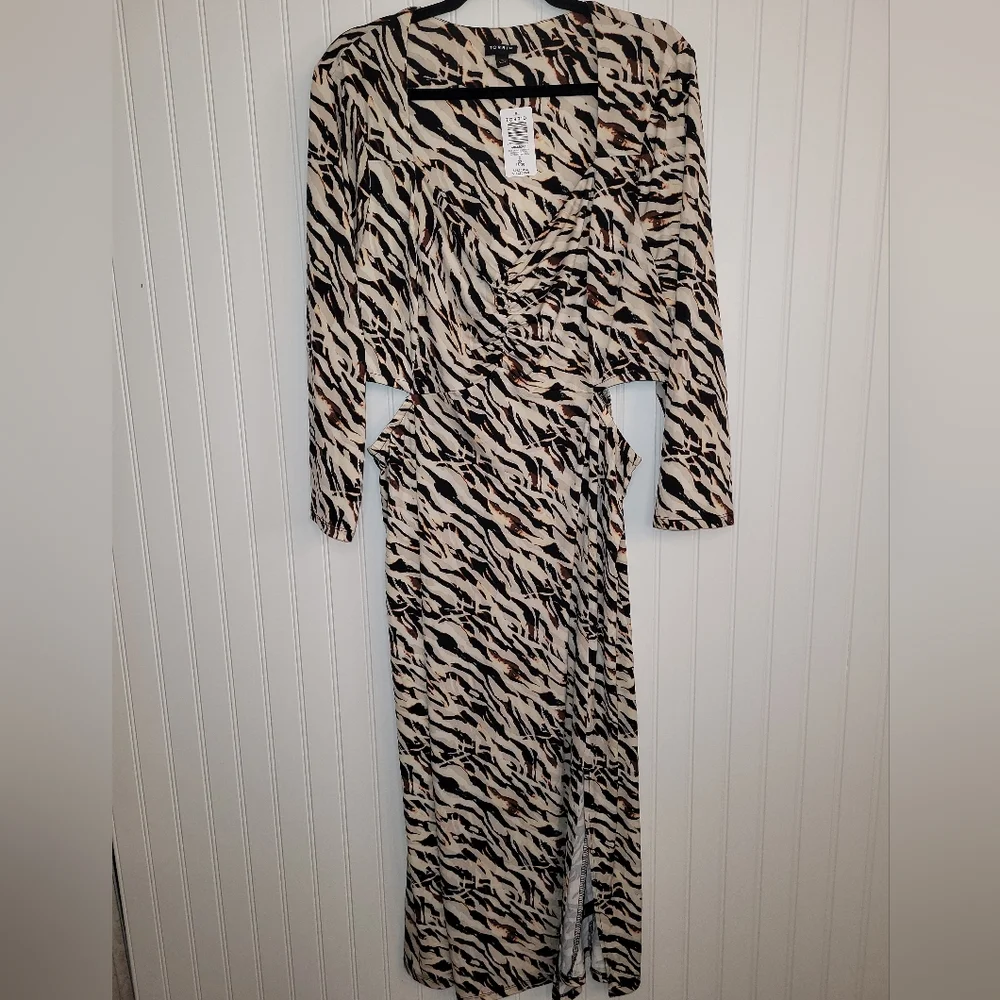 NWT Torrid Zebra Print Side Cutout Midi Dress - Size 2X - Picture 6 of 9
